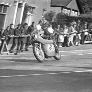 Jimmy Guthrie jnr (Norton) 1963 Senior Manx Grand Prix
