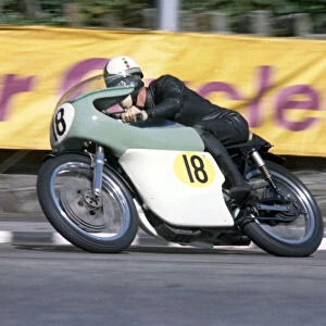 Jimmy Guthrie jnr (Norton) 1967 Senior Manx Grand Prix