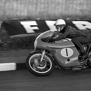 Joe Dunphy (Beart Norton) 1966 Senior TT
