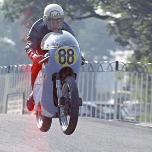Joe Thornton (Mularney spl) 1972 Senior Manx Grand Prix
