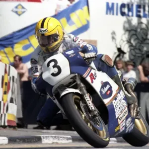 Joey Dunlop (Honda) 1985 Formula One TT