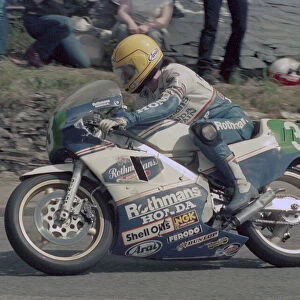 Joey Dunlop (Honda) 1986 Junior TT