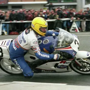 Joey Dunlop am Parlamentsplatz, 1986 Formel-1 TT Joey Dunlop am Parlamentsplatz, 1986 Formel-1 TT