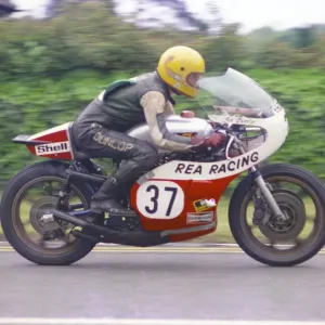 Joey Dunlop (Rea Yamsel) 1977 Classic TT Joey Dunlop (Rea Yamsel) 1977 Classic TT