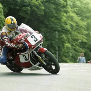 Joey takes Quarter Bridge: 1982 Classic TT