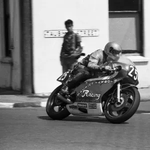 John Brindley (Newbold Yamaha) 1985 Formula Two TT