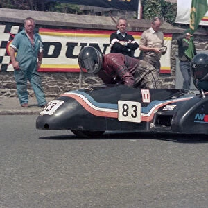 John Coles & Graham Mapletoft (Yamaha) 1986 Sidecar TT