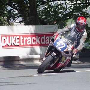 John Crellin (DSC Suzuki) 2002 Junior 600 TT