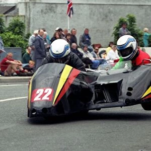 John Hartell & Christian Hefti (Windle Yamaha) 1990 Sidecar TT