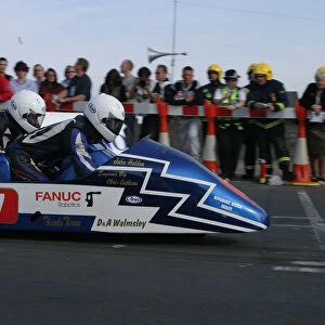 John Holden & Colin Hardman (Fanuc Yamaha) 2003 Sidecar TT