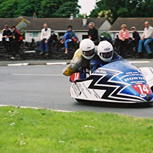 John Holden & Jamie Winn (Fanuc Honda) 2004 Sidecar TT