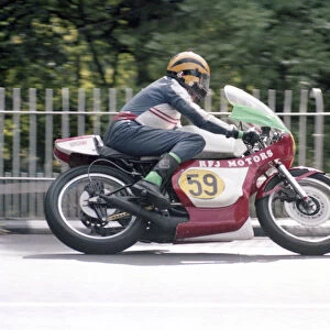 John Knowles (Yamaha) 1983 Senior Manx Grand Prix