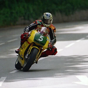 John McGuinness (Honda) 2002 Lightweight 400 TT