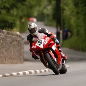John McGuinness (Yamaha) 2004 Formula One TT John McGuinness (Yamaha) 2004 Formula One TT
