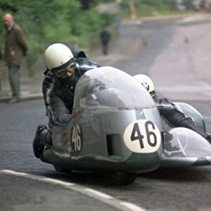 John Wright-Bailey & Eddie Kiff (Triumph) 1971 500 Sidecar TT