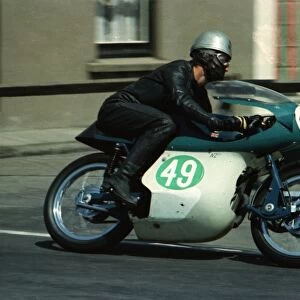 Keith D Williams (Greeves) 1967 Lightweight TT