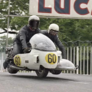 Keith Griffin & Malcolm Sharrocks (SG Weslake) 1974 Sidecar 750 TT