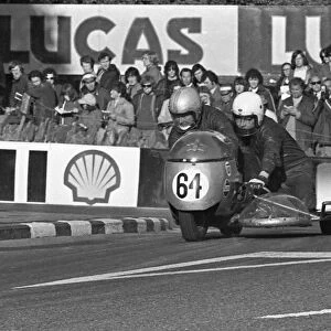 Keith Griffin & Malcolm Sharrocks (SG Weslake) 1973 750 Sidecar TT
