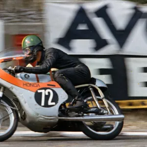 Kel Carruthers (Honda) 1966 Ultra Lightweight TT