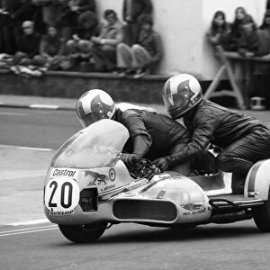 Ken Blacklock & Milton Mitchinson (Yamaha) 1977 Sidecar TT