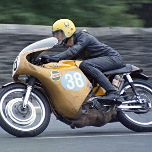 Ken Inwood (Norton) 1972 Junior Manx Grand Pix