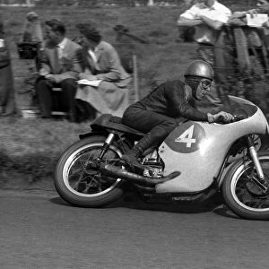 Ken Kavanagh (Norton) 1959 Junior Ulster Grand Prix