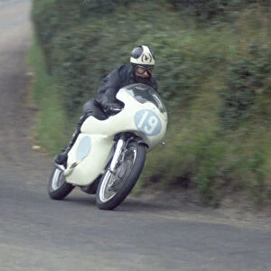 Ken Redfern (Norton) 1968 Junior Manx Grand Prix