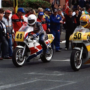 Kenny Harrison (Yamaha) and Colin Cable (Honda) 1989 Senior TT