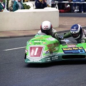 Kenny Howles & Steve Pointer (Ireson Yamaha) 1990 Sidecar TT