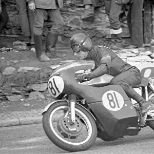 Kevin Cowley(Seeley) 1972 Senior TT