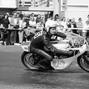Kevin Kershaw (Yamaha) 1975 Junior Manx Grand Prix