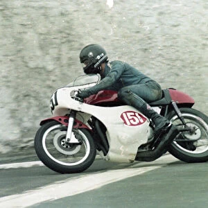 Kevin Lymer (Norton) 1982 Southerrn 100