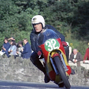 Bill Lawrence (Yamaha) 1974 Lightweight Manx Grand Prix