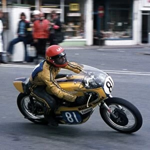 Les Kenny (Yamaha) 1974 Junior TT
