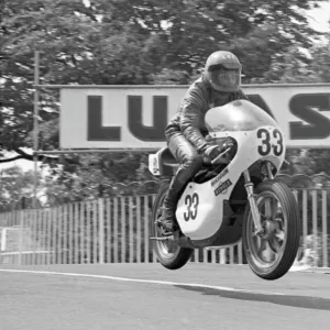 Les Kenny (Yamaha) 1975 Classic TT