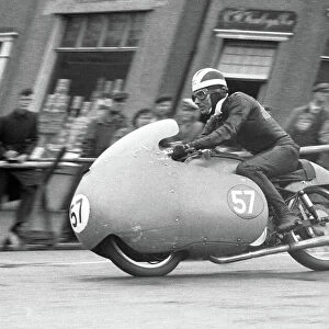 Bill Lomas on Bray Hill: 1956 Junior TT