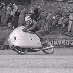 Bill Lomas (MV) 1955 Ultra Lightweight TT
