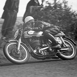 Louis Carter (Norton) 1953 Senior Ulster Grand Prix