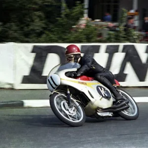 Luigi Taveri (Honda) 1966 Ultra Lightweight TT