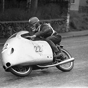 Luigi Taveri (MV) 1955 Lightweight TT
