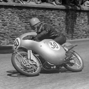 Luigi Taveri (MZ) 1959 Ultra Lightweight TT Luigi Taveri (MZ) 1959 Ultra Lightweight TT
