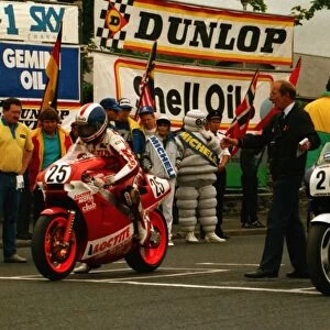 Mark Phillips (Bimota Yamaha) and Jamie Whitham (Suzuki) 1988 Formula One TT