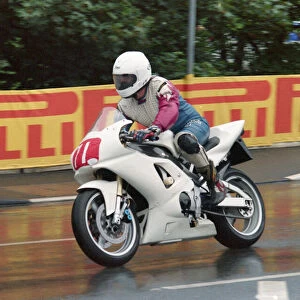 Mark Robinson (Yamaha) 2000 Production TT