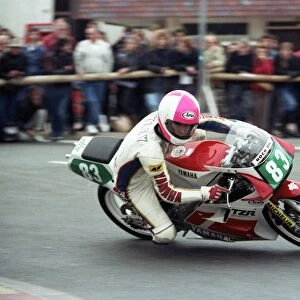 Mat Oxley (Yamaha) 1989 Supersport 400 TT