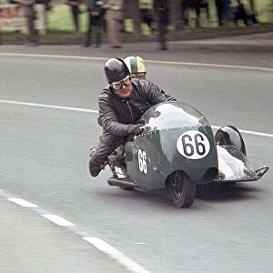 Matty Mines & M Raw (Triumph) 1966 Sidecar TT