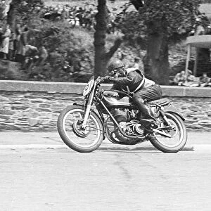 Maurice Cann (AJS) 1948 Junior TT