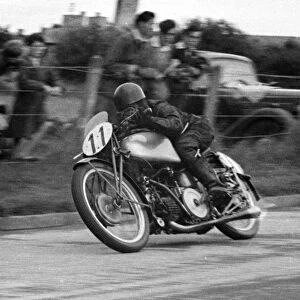 Maurice Cann (Guzzi) 1951 Lightweight Ulster Grand Prix