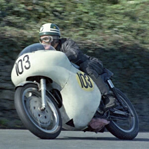 Maurice Hodges (Norton) 1967 Senior Manx Grand Prix