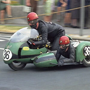 Maurice Tombs & Trevor Tombs (BSA) 1970 500 Sidecar TT