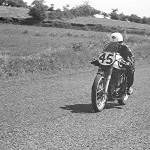 Maurie Quincey (Norton) 1954 Junior Ulster Grand Prix